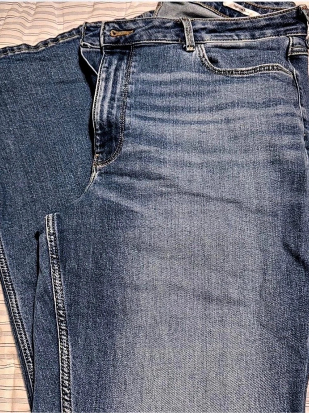 Wrangler Women's High Rise Flare Jeans Blue